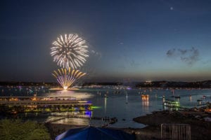 Carefree Boat Club blog-lake-travis-fireworks-1  