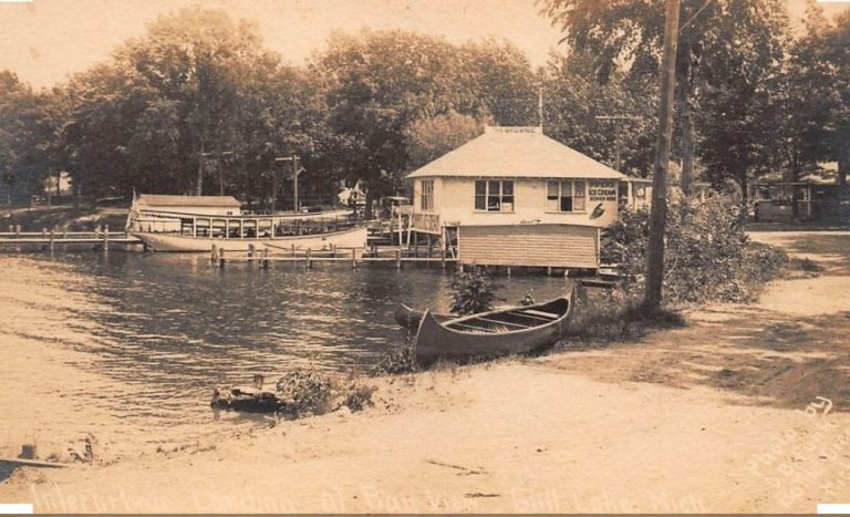 Gull Lake, MI - Carefree Boat Club