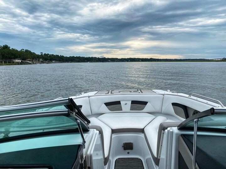 Carefree Boat Club Explore the Benefits of Hilton Head's Carefree Boat Club  