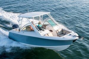 Carefree Boat Club 245 dc  