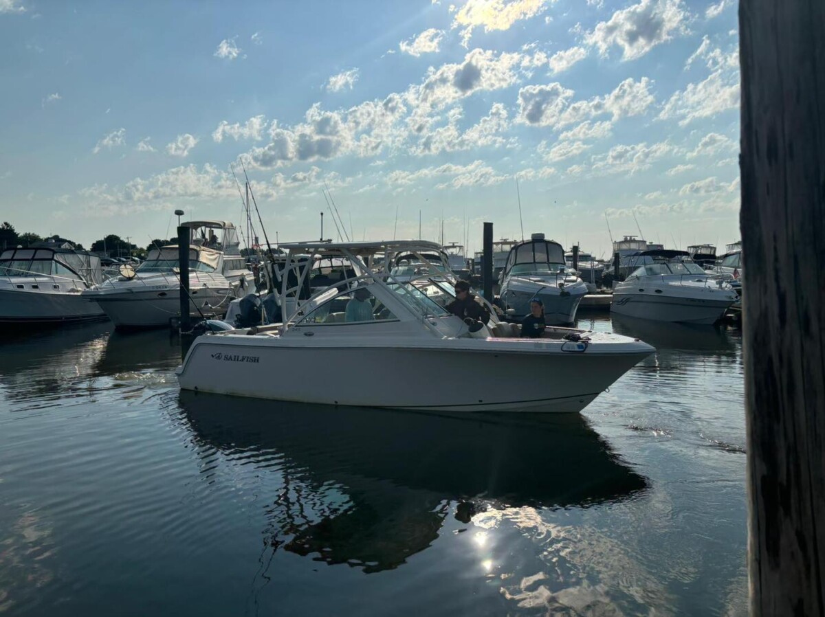 Carefree Boat Club Boat Club vs Owning: Which is the Better Choice for Boating in Noank and Clinton, Eastern CT?  