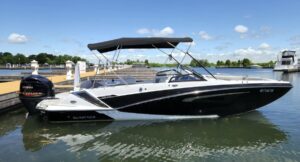 Carefree Boat Club Lake Simcoe, ON, Canada  