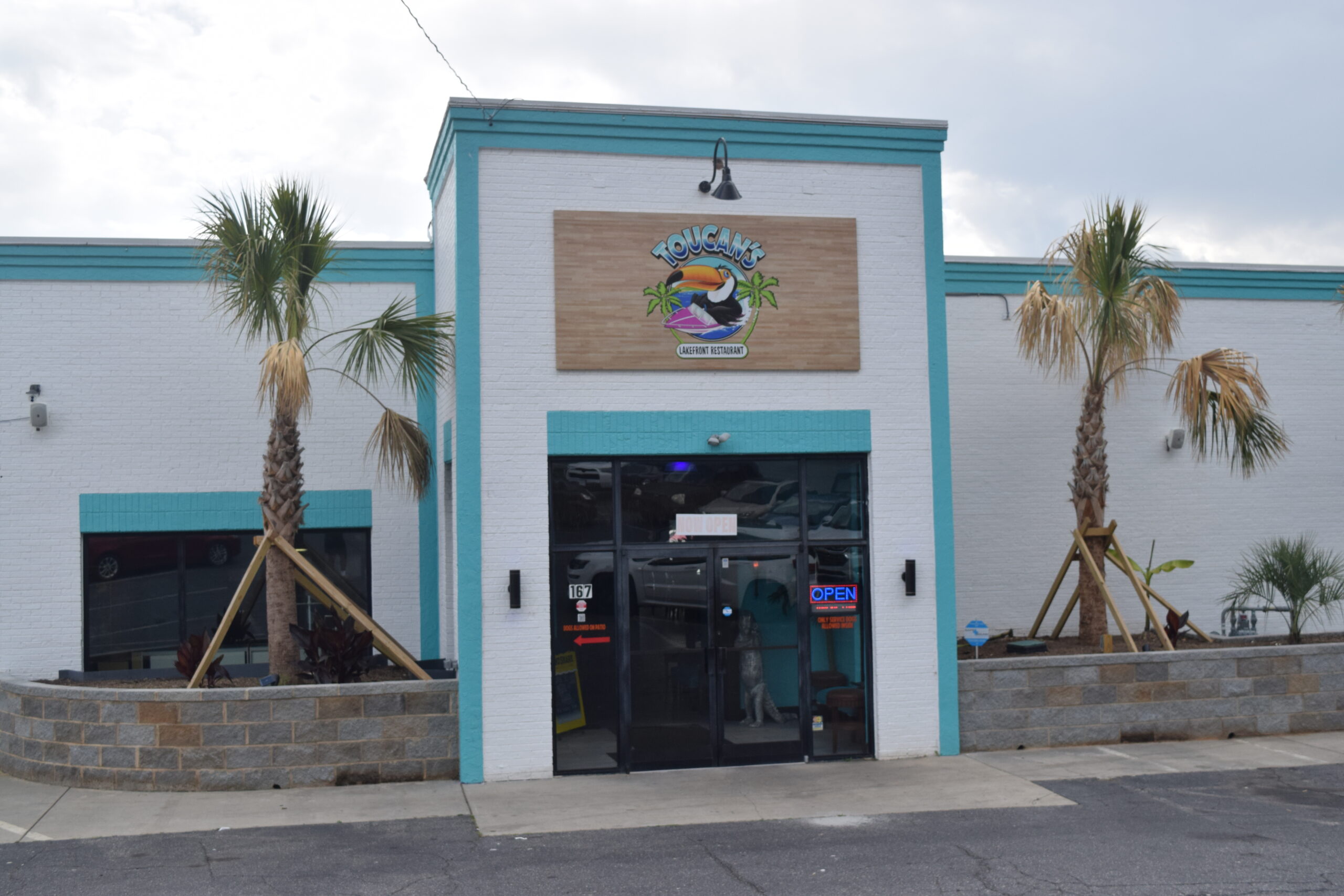 Toucan's Lakefront