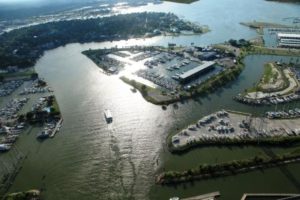 Carefree Boat Club boat-club-clearlake-04  